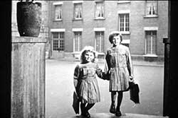 Devant-le-pavillon